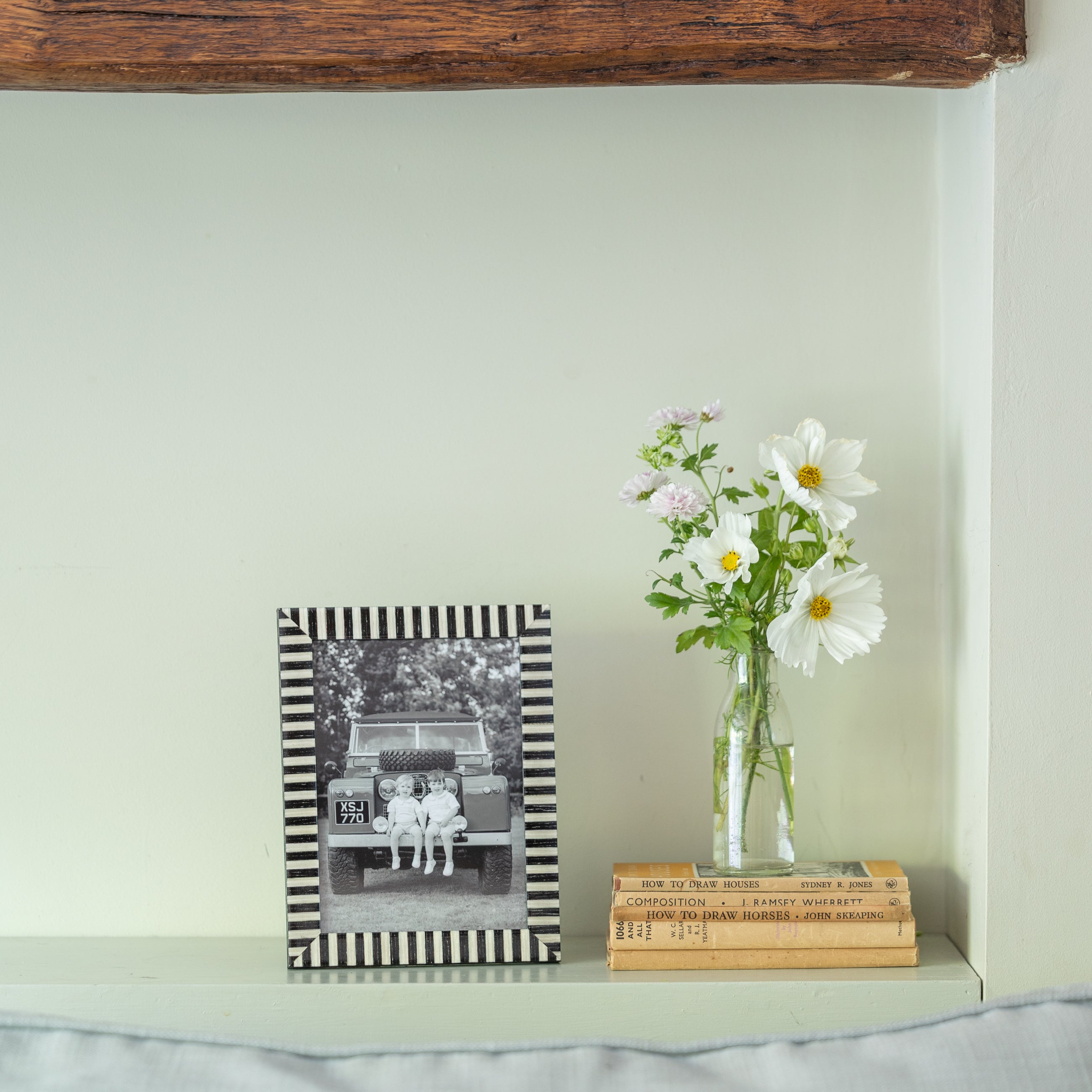 Black White Striped Photo Frame