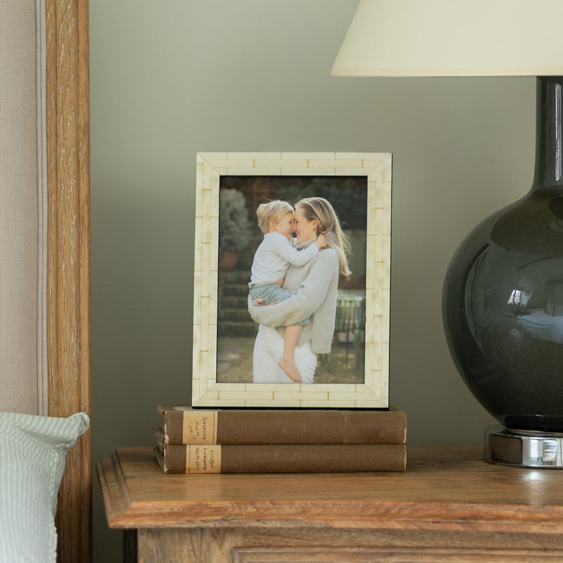 White Inlay Photo Frame