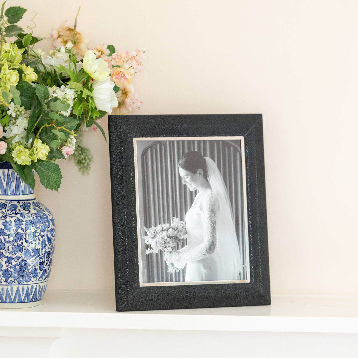 Forwood - Bella Caviar Black Photo Frames 10x8