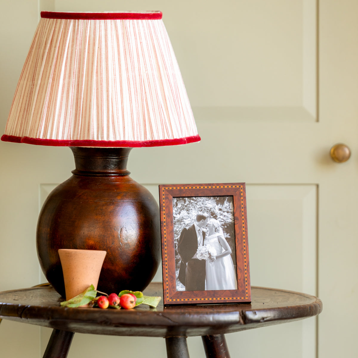 Inlaid Walnut Unmounted Photo Frame