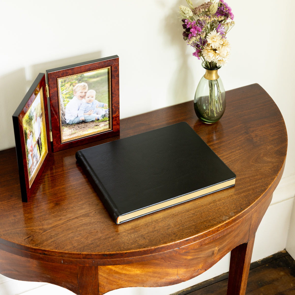 Luxury Leather Visitors Book 160 Leaves